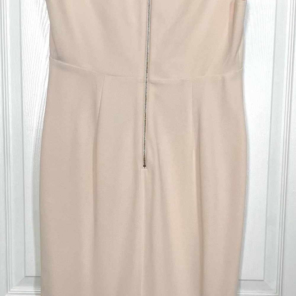 Dress - Picture 6 of 9